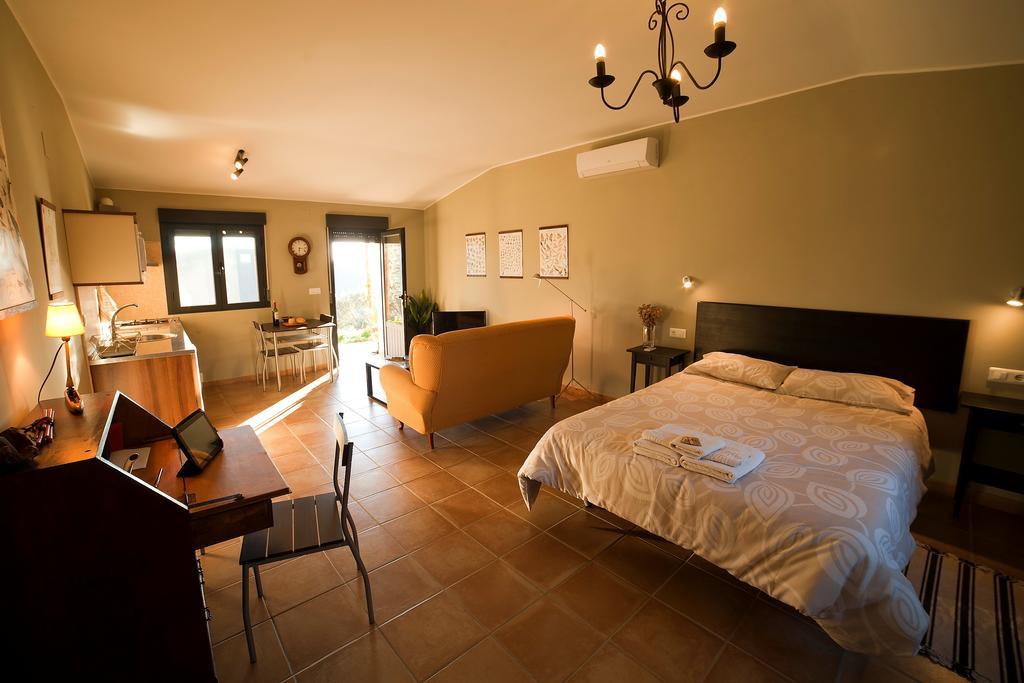 Cielo Abierto Apartment Berzocana Phòng bức ảnh