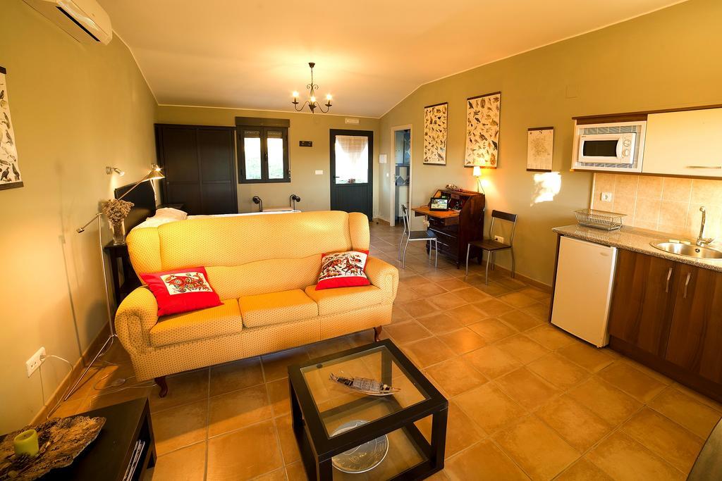 Cielo Abierto Apartment Berzocana Ngoại thất bức ảnh